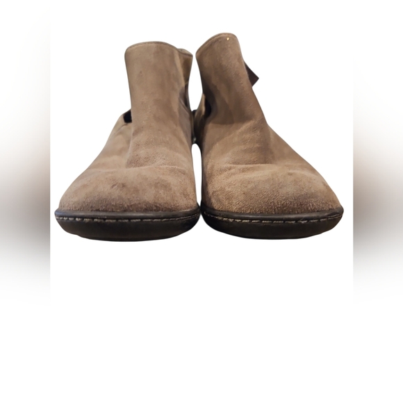 Dansko SZ 36/6 Bonita Tan Suede 2" Heeel Zip Bootie Cut Out Detailing - Picture 3 of 8